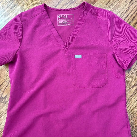 Figs scrub top - Picture 1 of 3